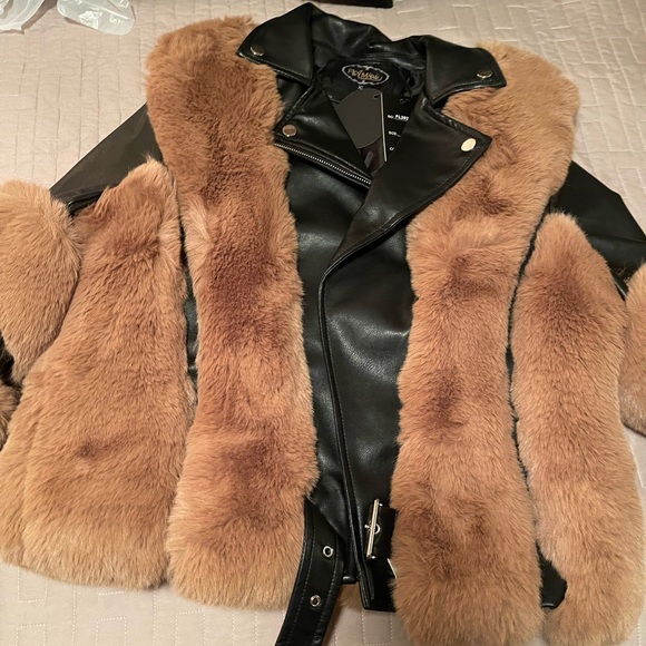 Camel faux fur jacket - Picture 2 of 5